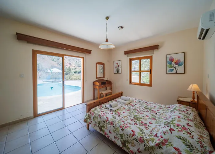 Secret Oasis Ladania *