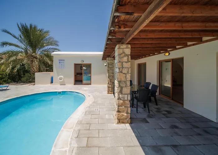 Secret Oasis Ladania Villa Coral Bay